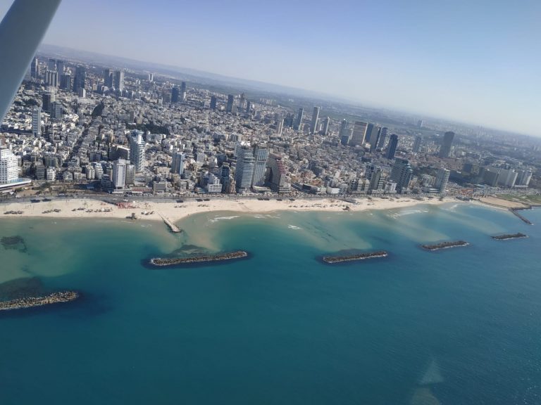 צילום אווירי של תל אביב