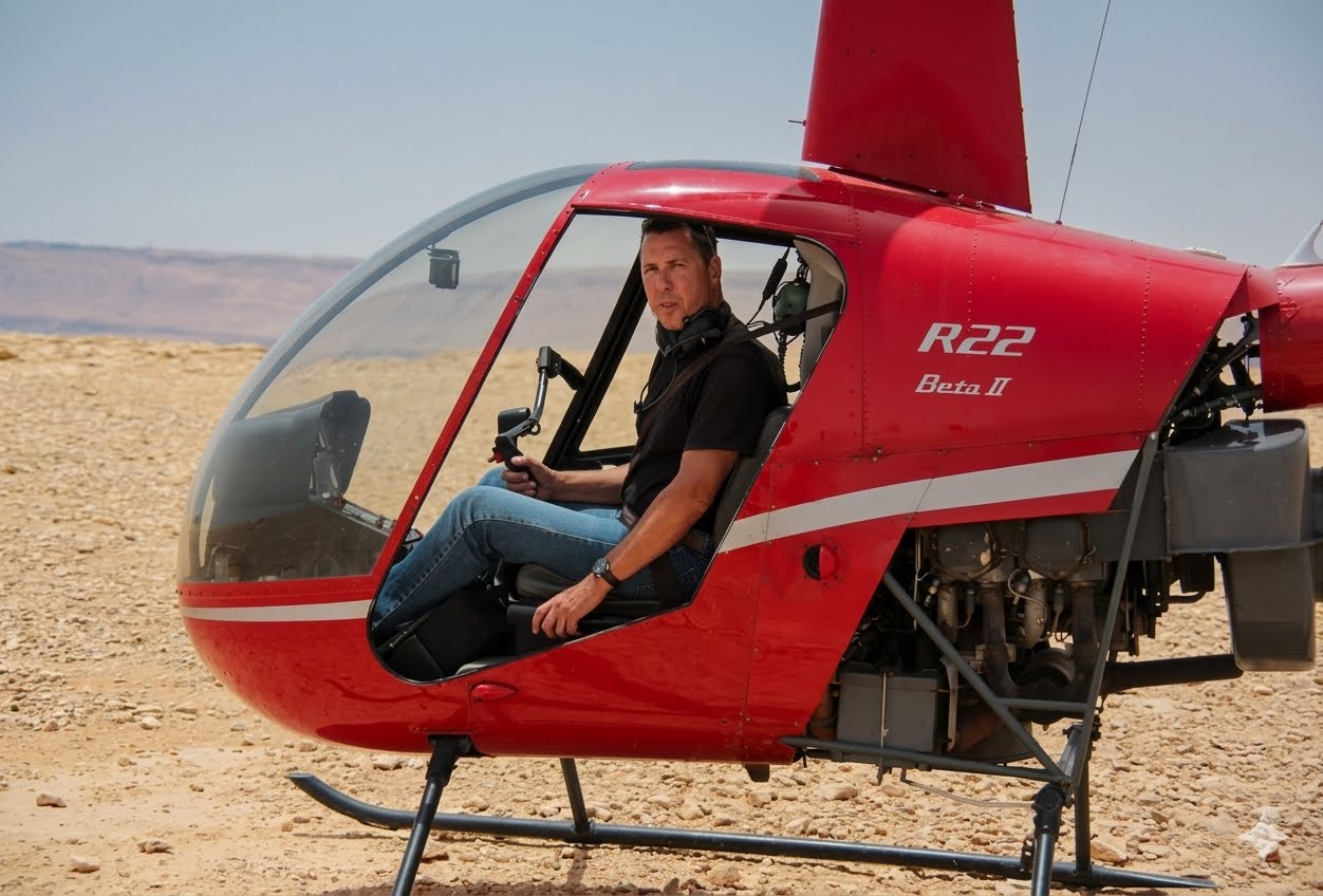 שיעור טיסה במסוק במסוק רובינסון R22 כולל התנסות בהטסה